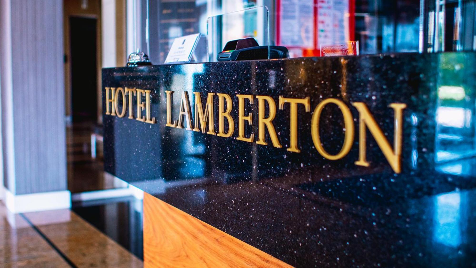 Hotel Lamberton Oltarzew ภายนอก รูปภาพ